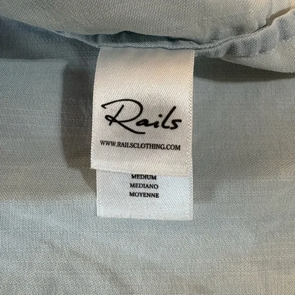 Rails NWOT Lex Short Sleeve Button Up in Light Vintage Dip Dye Raw Hem Medium - Picture 5 of 7